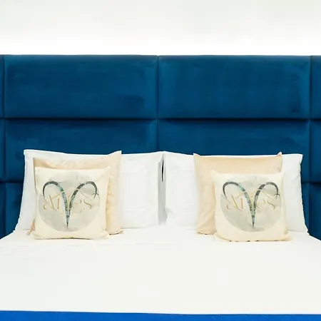 Aries Couette-café Pompéi