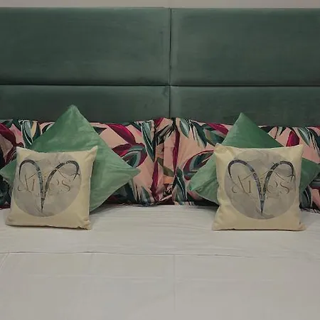 Aries Couette-café Pompéi